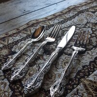 Michelangelo 20 Piece Fine Flatware Set – Oneida