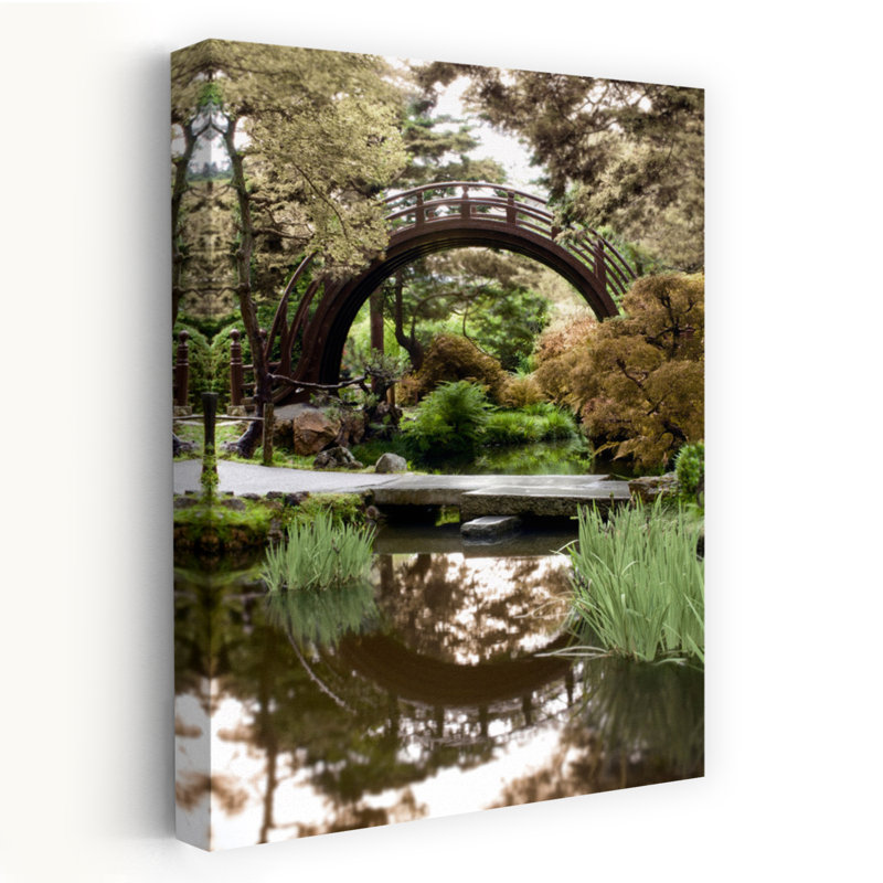 Pont japonais # 2 - Art photographique, H 24 po x l 16 po