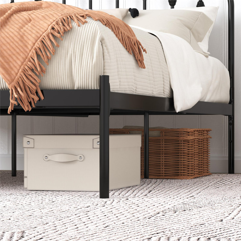 Marianna Metal Platform Bed, Full / Double