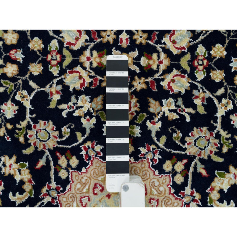 Tapis unique 2 pi 8 po x 15 pi 10 po Tishia