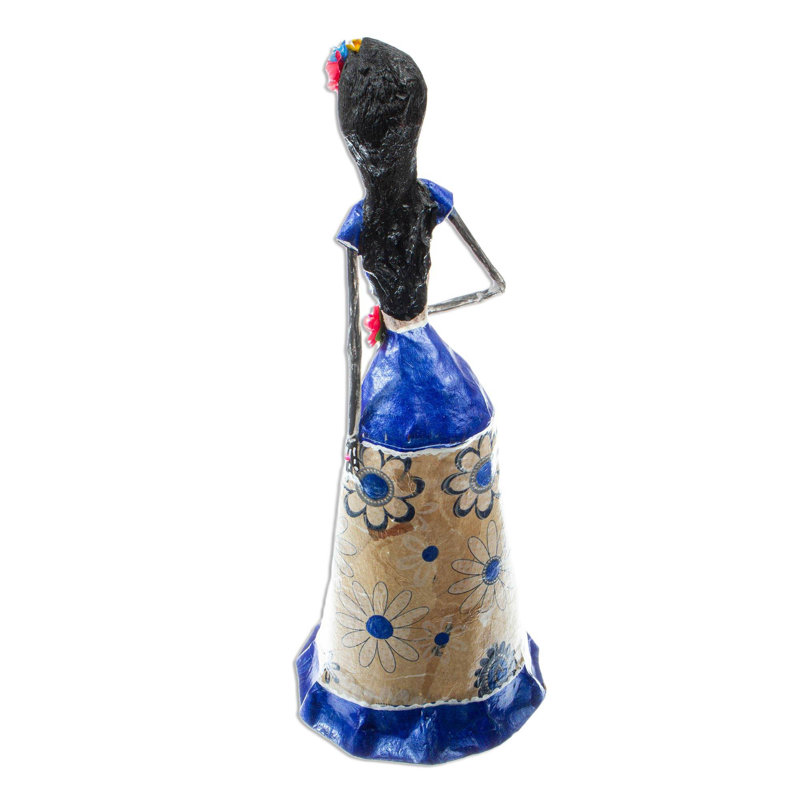 Lurmont People Figurines & Sculptures
