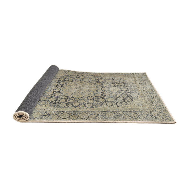 Oriental Indoor Rug, Round 4'