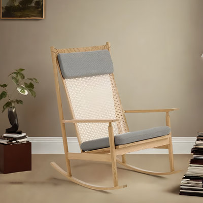 Chaise berçante simple en rotin simple en bois massif