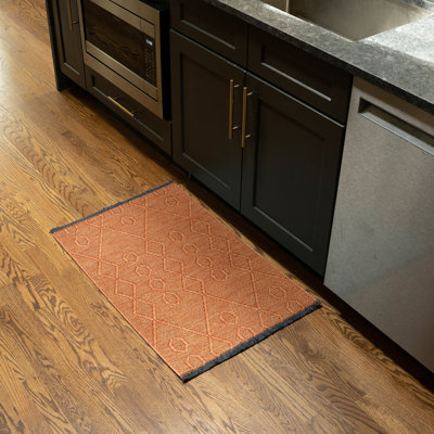 Brenly Geometric Machine Washable Non Skid Indoor Area Rug - Orange