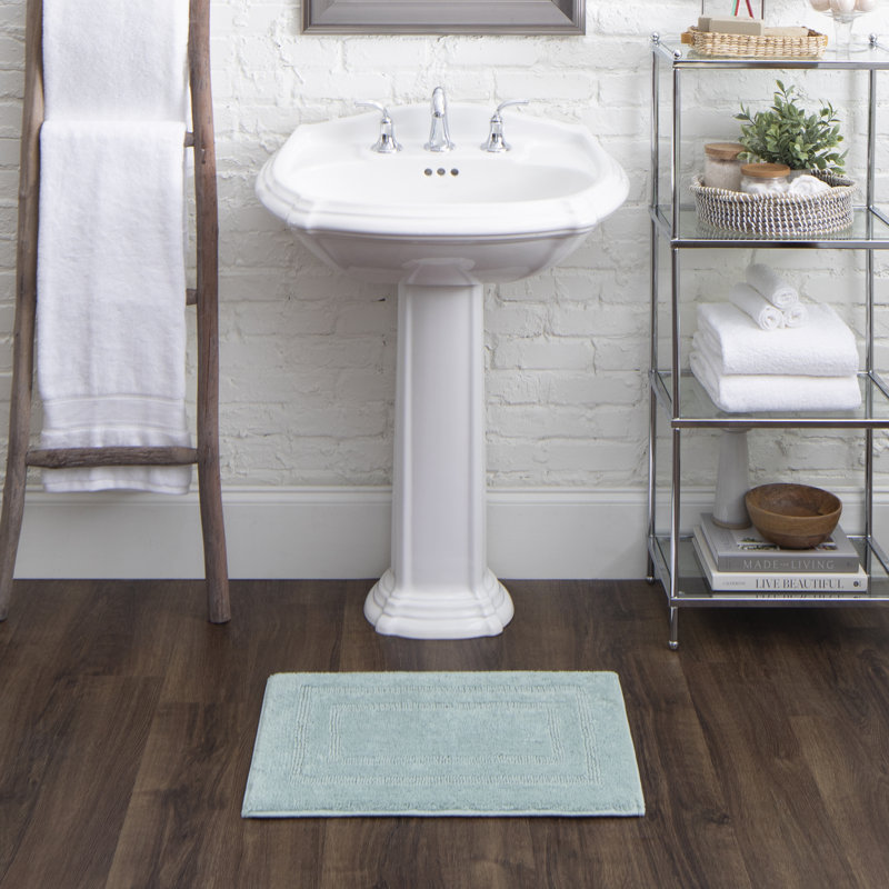 Kail Plush Stain/Fade Resistant Machine Washable Bath Mat, 21" W x 34" L, Glacier