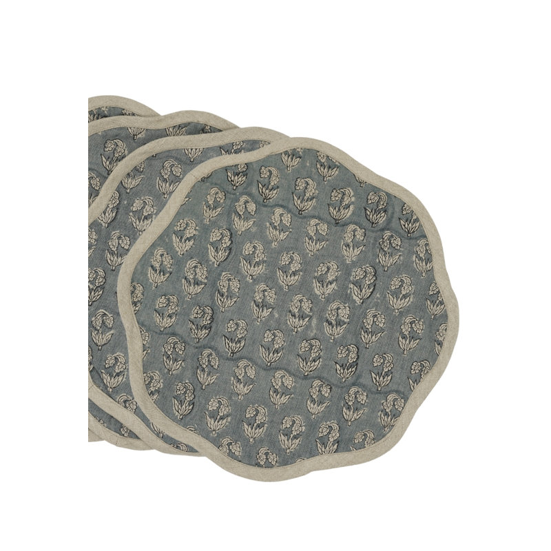 Tapis de table festonné 15 "Fab divine - Super Star