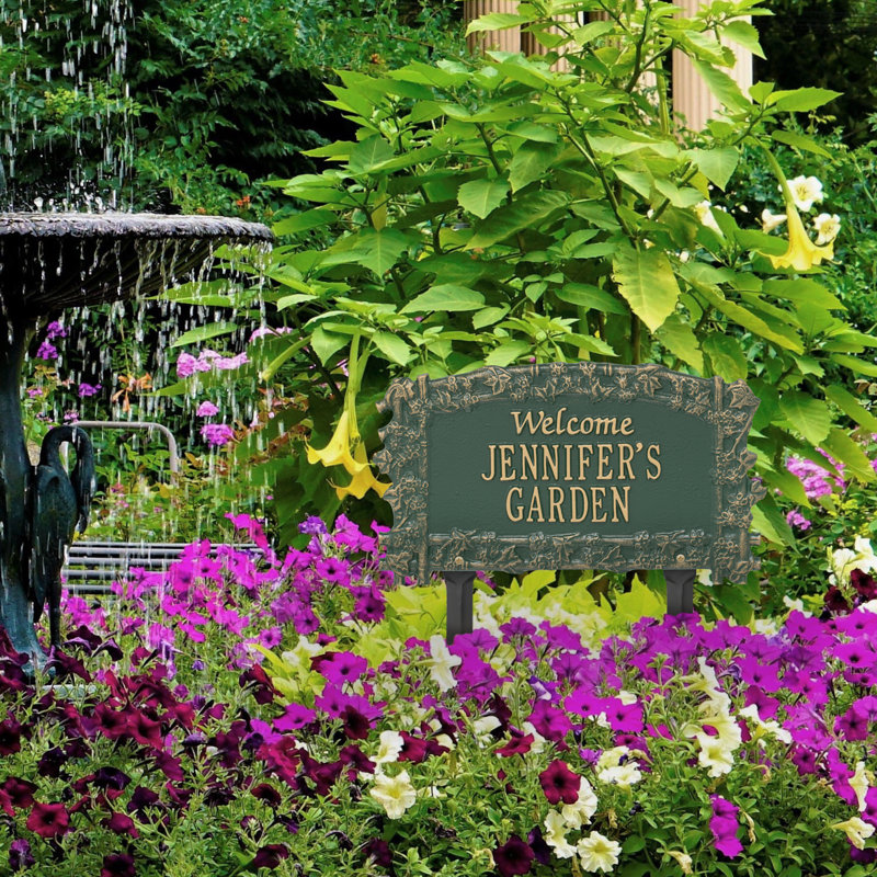 Ivy Trellis Welcome Personalized Garden Sign, Green/Gold