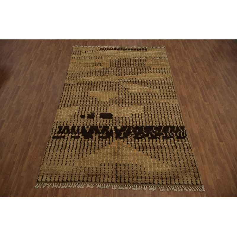 Tapis chic transitionnel marocain 8 x 13 avec des motifs artistiques uniques