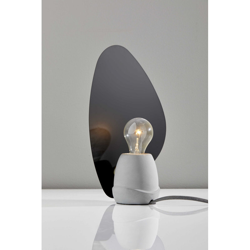 Lampe de table grise 12,75 po Montour, Noir