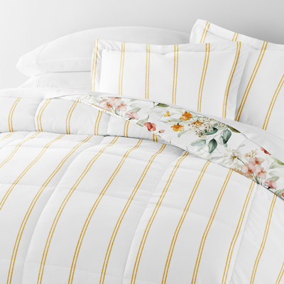 Down-Alternative Reversible Floral Comforter Set