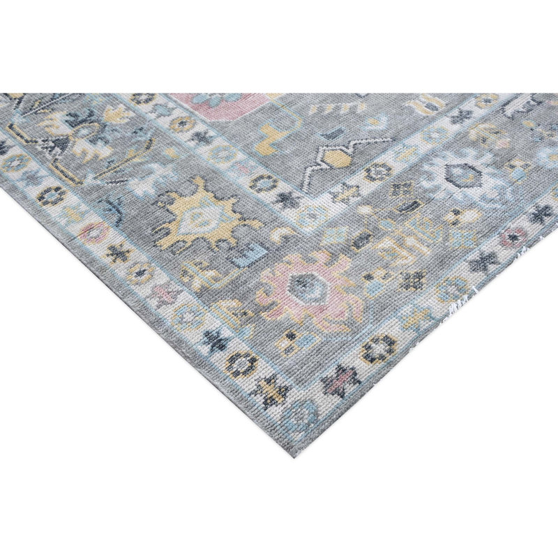 Wool Oriental Area Rug in Light Grey, Rectangle 5' x 8'