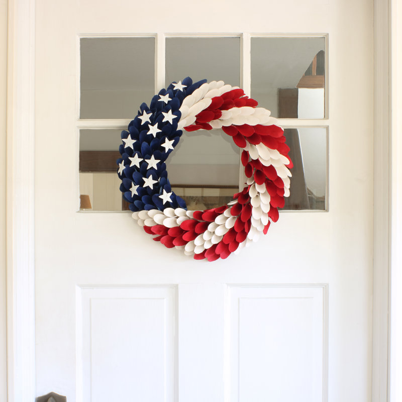 American Flag 19" Wood Wreath
