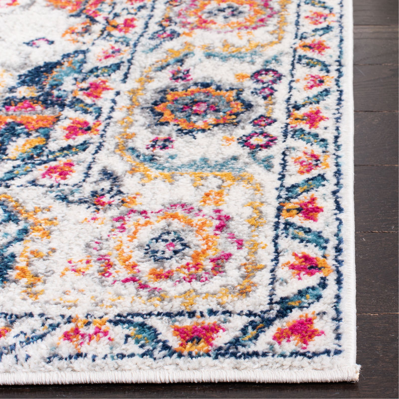 Tapis oriental fuchsia et ivoire Christa, Rectangle 2 pi 3 po x 4 pi