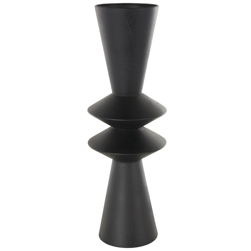 Vase cannelé en métal Cole And Grey, H 23,25 po x l 7,7 po x P 7,7 po