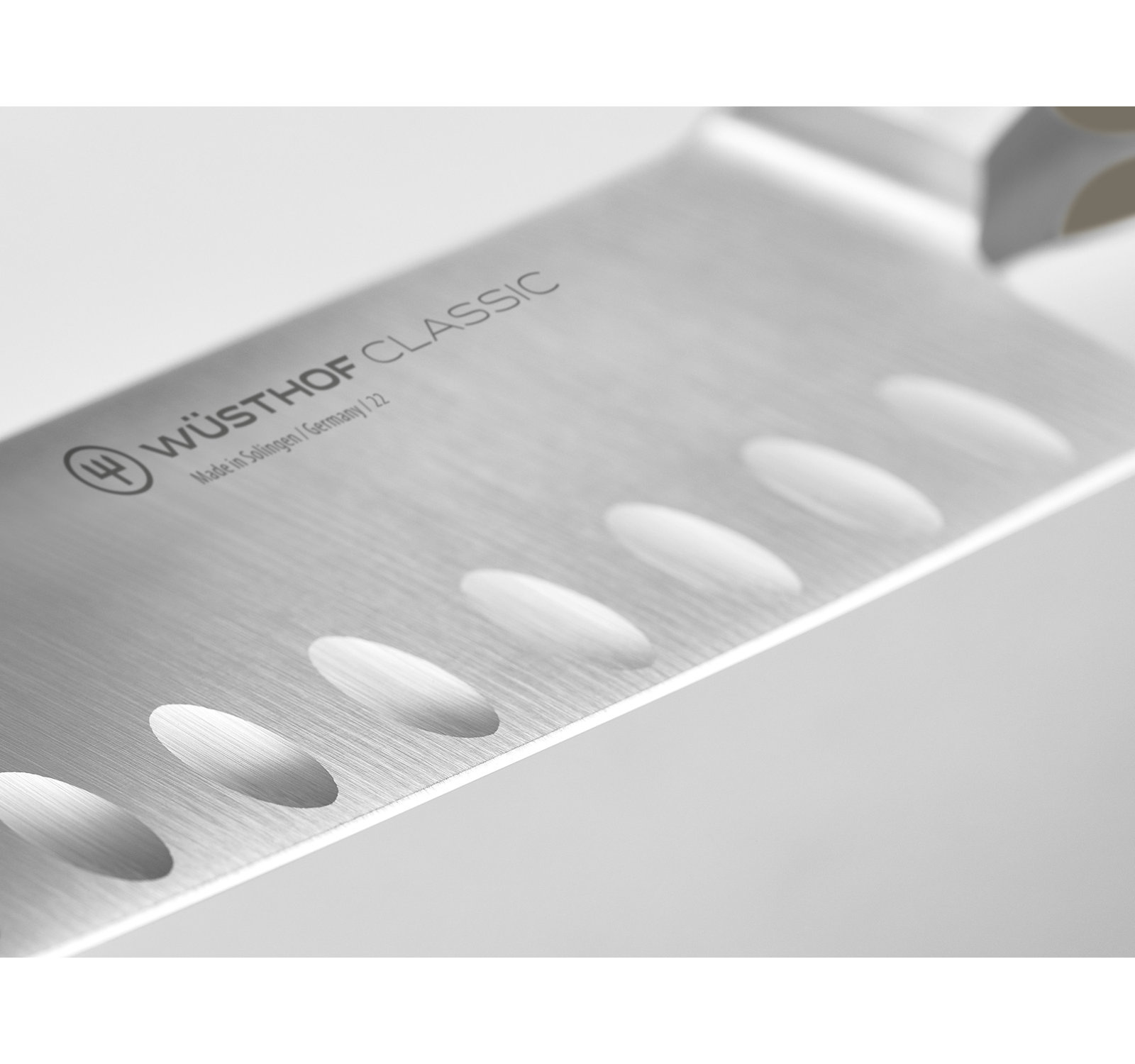 WÜSTHOF Classic Velvet Oyster 7" Santoku Knife