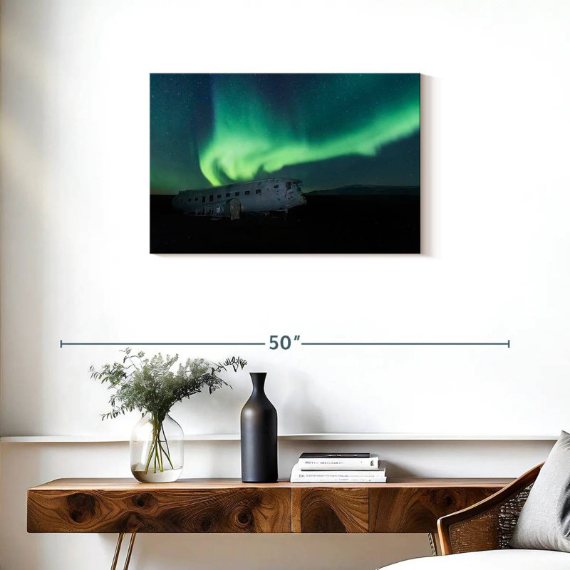 Alvord Aurora au-dessus d'un avion, H 20 po x l 30 po