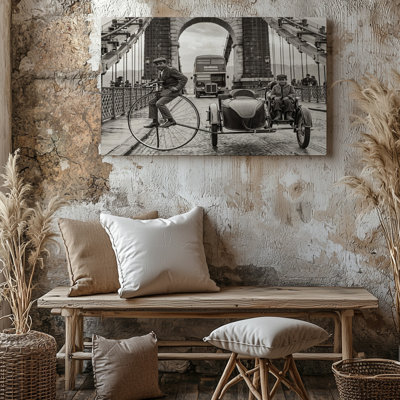 Reproduction d'art sur toile rétro sépia avec Sidecar et vieux bus de Londres sur pont pour le salon, la chambre à coucher, le bureau, le couloir, le vestibule, le mur de la galerie et la décoration intérieure moderne