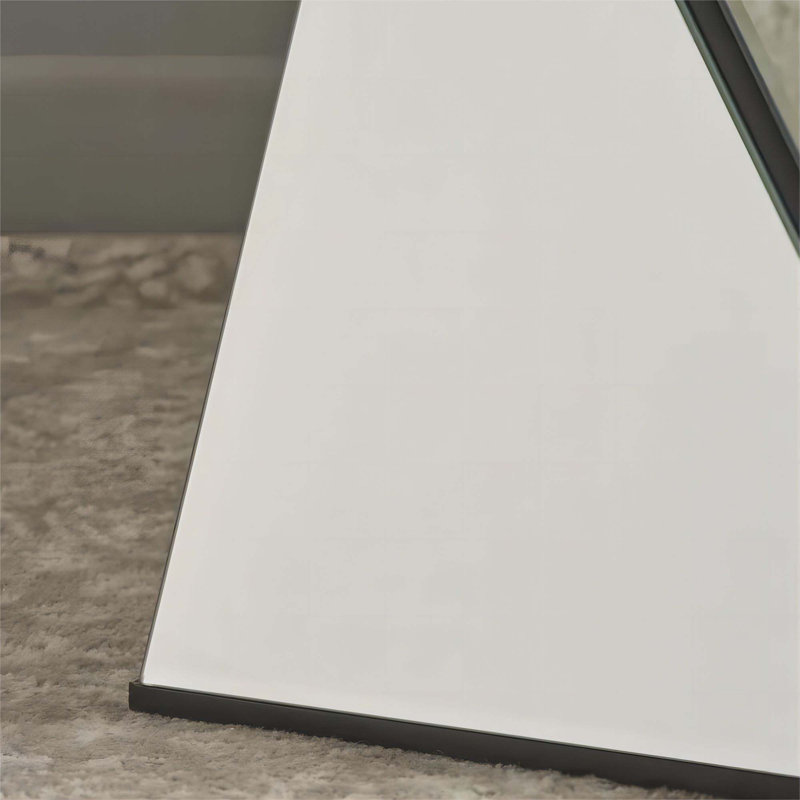 Table d'appoint géométrique à miroir, argent, design durable et transparent, moderne, chic, idéale pour la chambre à coucher, le bureau et le salon 13,75 po x l 13,75 po x H 25,6 po