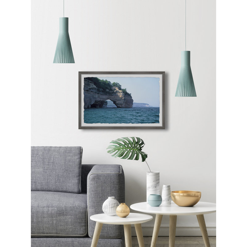 Photo sur les rives du lac national - Reproduction de photo sur papier encadrée, H 12 po x l 18 po x P 1,5 po