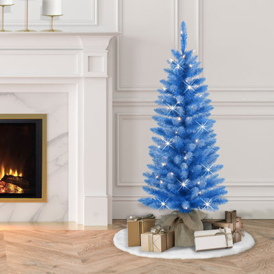 Gulcan Lighted Pine Christmas Tree