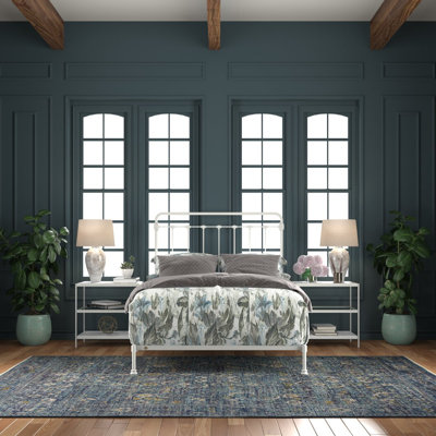 Picket Fence Iron Bed