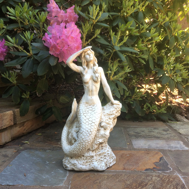 Statue nautique de sirène classique Life's a Beach, H 16 po x l 8,2 po x p 5,5 po, Blanc antique