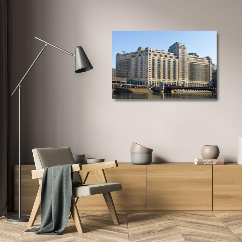 Merchandise Mart, Chicago, H 16 po x l 24 po