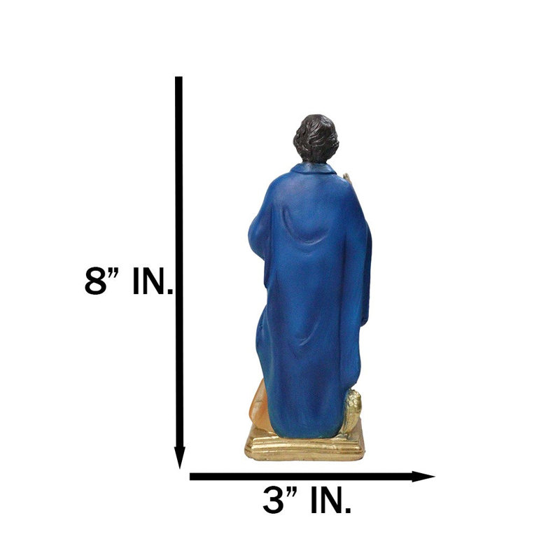 Figurine 8 po, 8" H x 3" W x 2" D