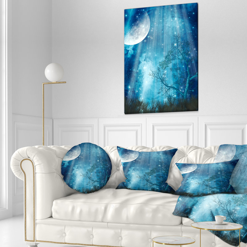 Coussin lombaire imprimé Big Moon in Forest Landscape