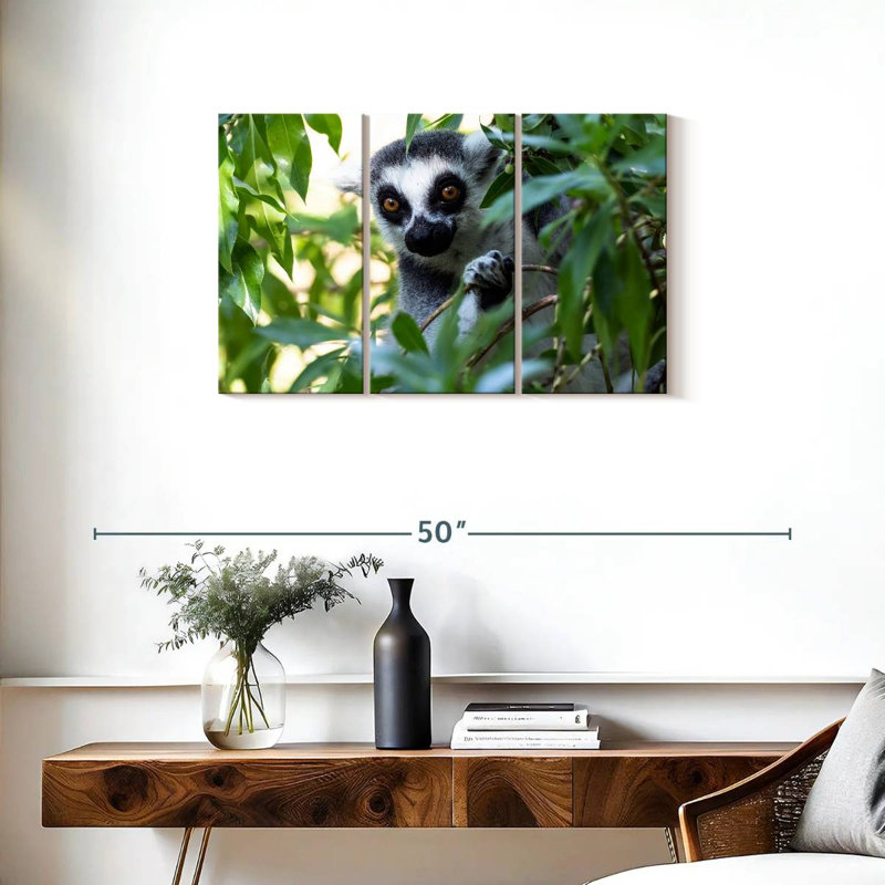 Forest Lemur, 20" H x 33" W