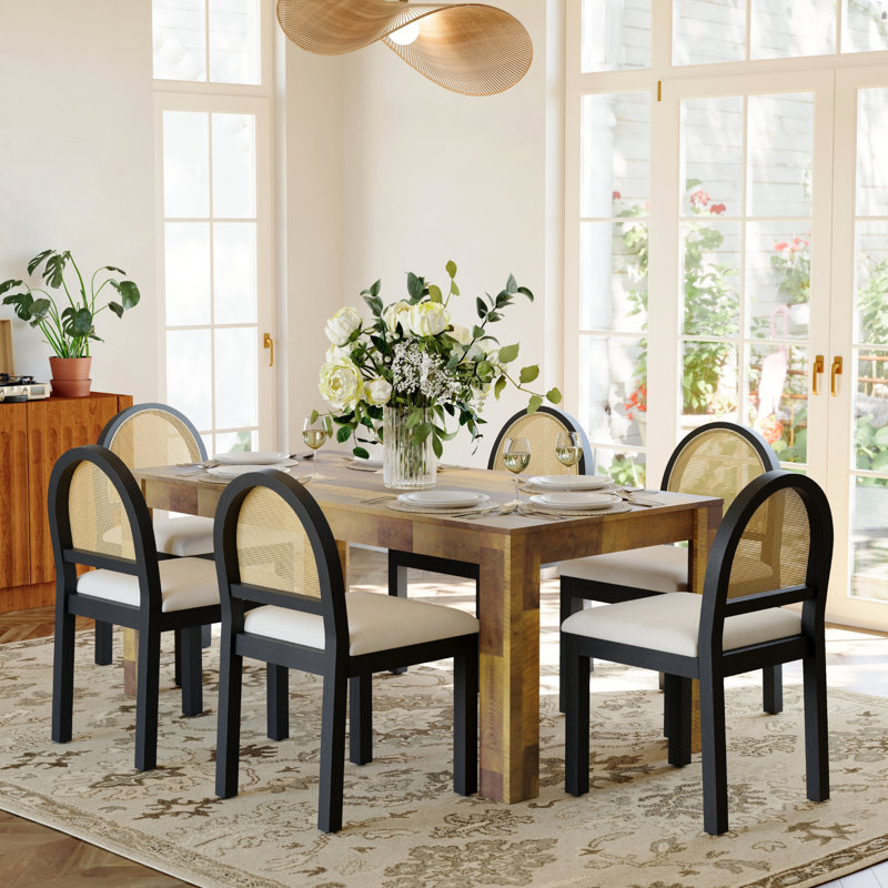 Ensemble de table de salle à manger avec table rectangulaire et chaises rembourrées, 7 pièces : table, 6 chaises, Noir