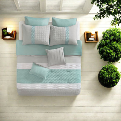 Luxurious Bedding Sets With Quilted Microfiber For Modern Bedroom