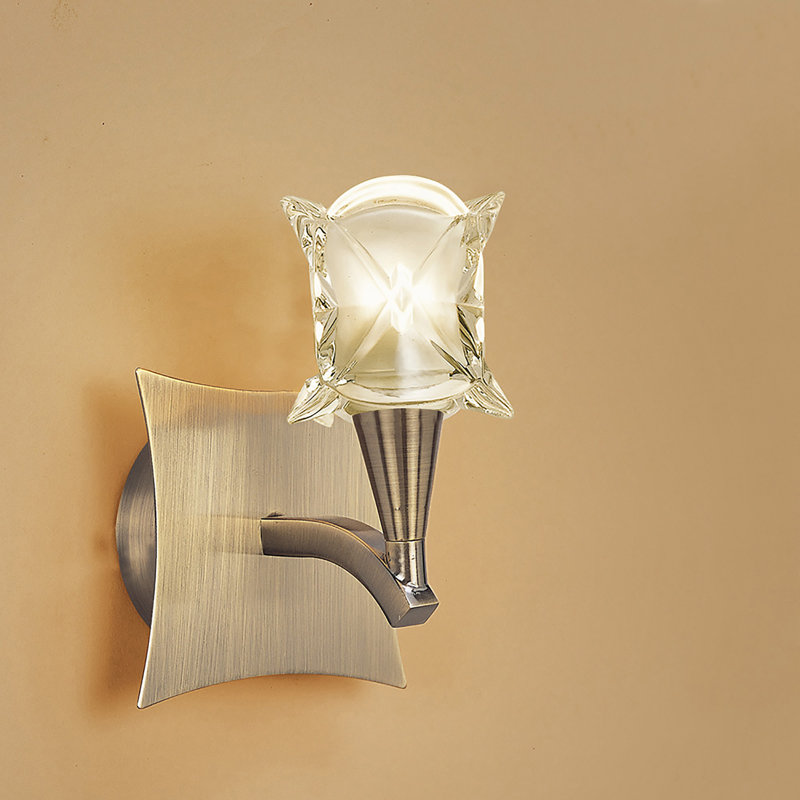 Norfolk Armed Sconce, Brass