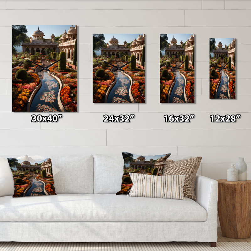 Horloge murale moderne avec art indien beige et jardins moghols, Médium