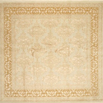 Surface beige contemporaine tapis