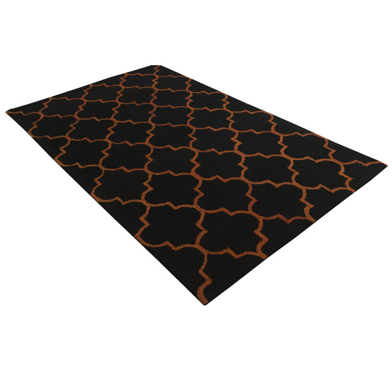 Tapis noir 5 x 8 Pineland