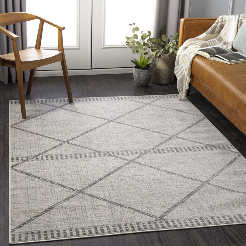 Tews Geometric Indoor Rug, Rectangle 6'7" x 9'