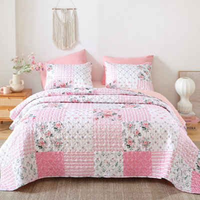 Vibrant Floral Bedding Quilt Set