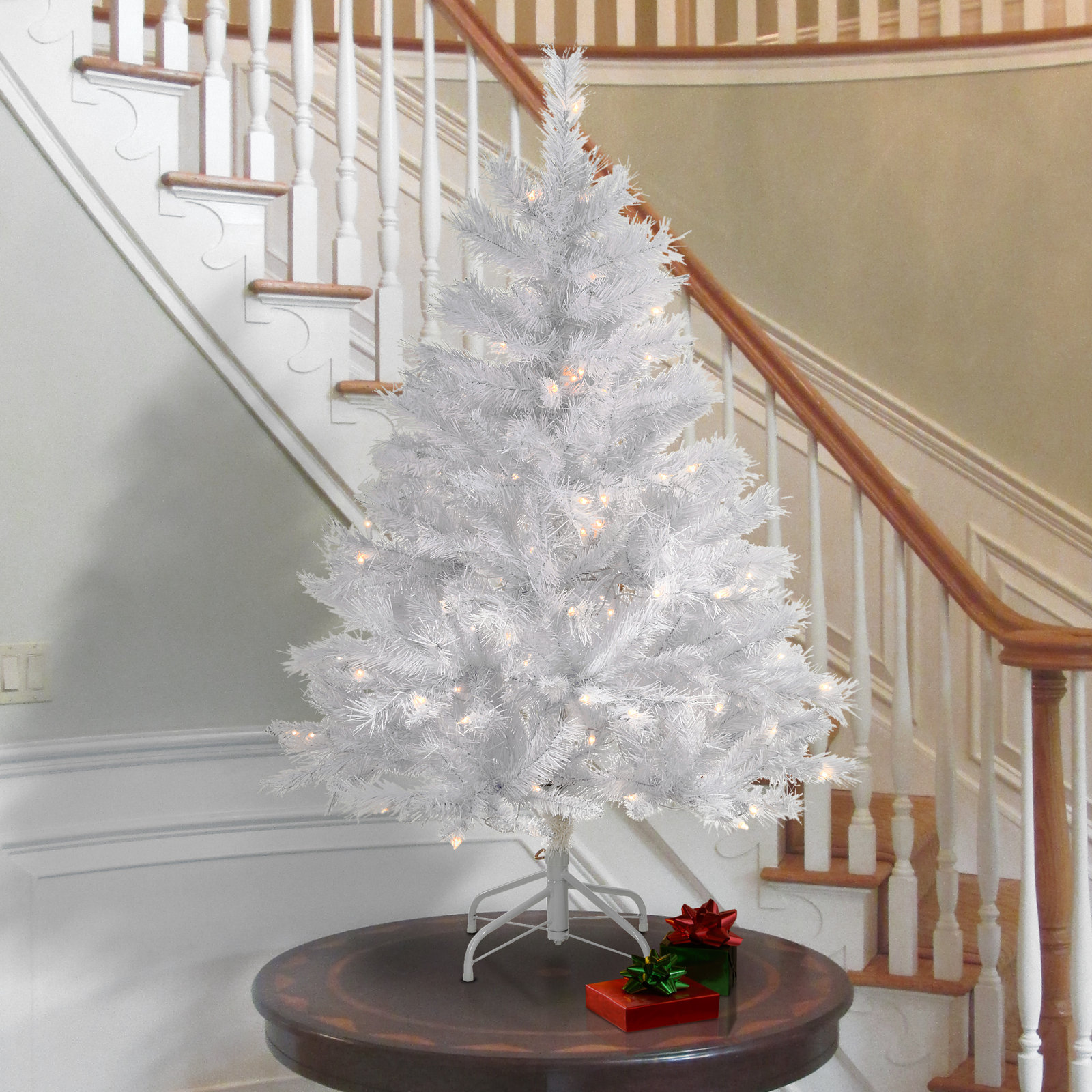 Pre-Lit White Pine Christmas Tree, 4.5'
