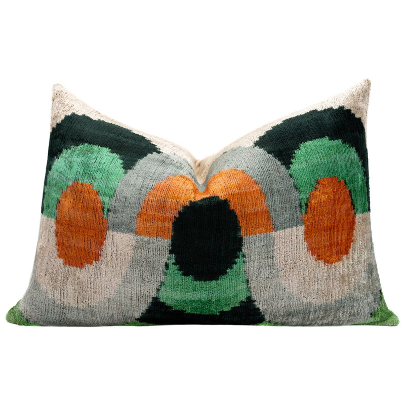 Coussin décoratif fait à la main orange, noir et vert, 16 x 24 pouces, velours de soie, teinture végétale avec insert en duvet de qualité supérieure