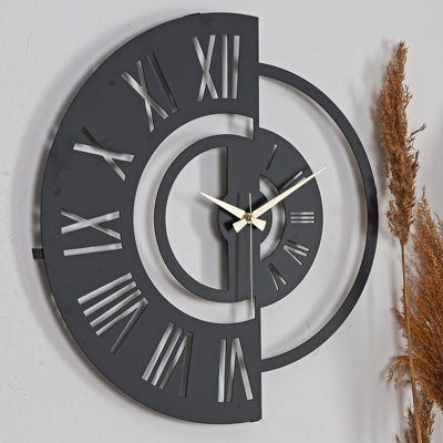 Amarmula Metal Wall Clock