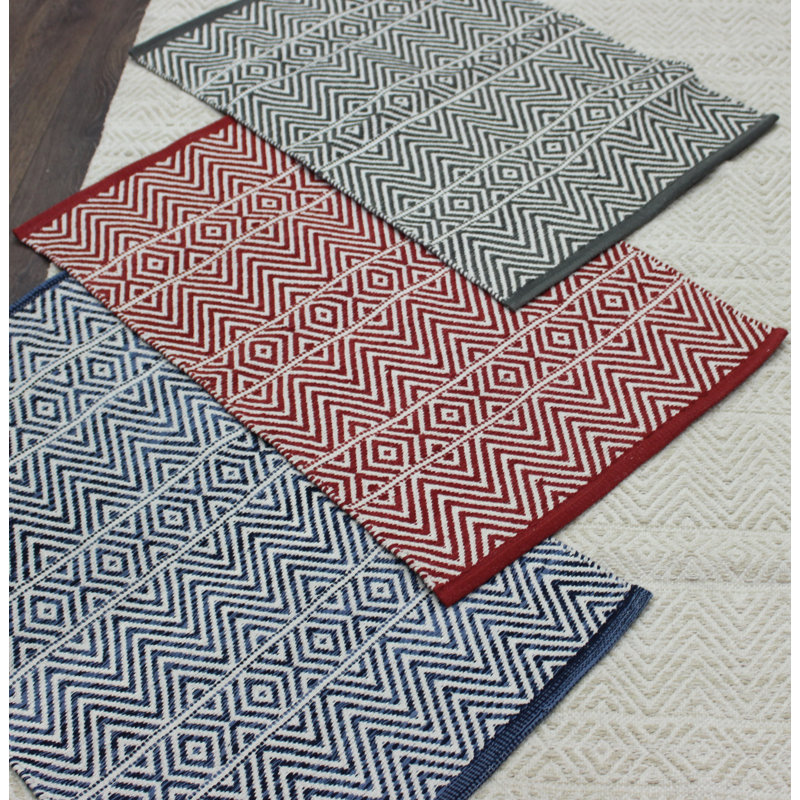 Shannock Cotton Chevron Indoor Rug, Rectangle 2'2" x 4'