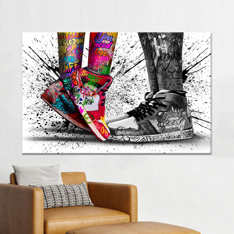 Impression sur toile de chaussures de graffiti: décor de salon moderne, 1 toile blanche encadrée, 59,1 po H x 82,7 po l