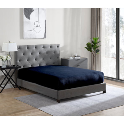 Swift Home Ultra-Plush Fitted Sheet - Fits Mattress up to 12" Tall - Must-Have Cozy Winter Essential, Durable, Easy Care