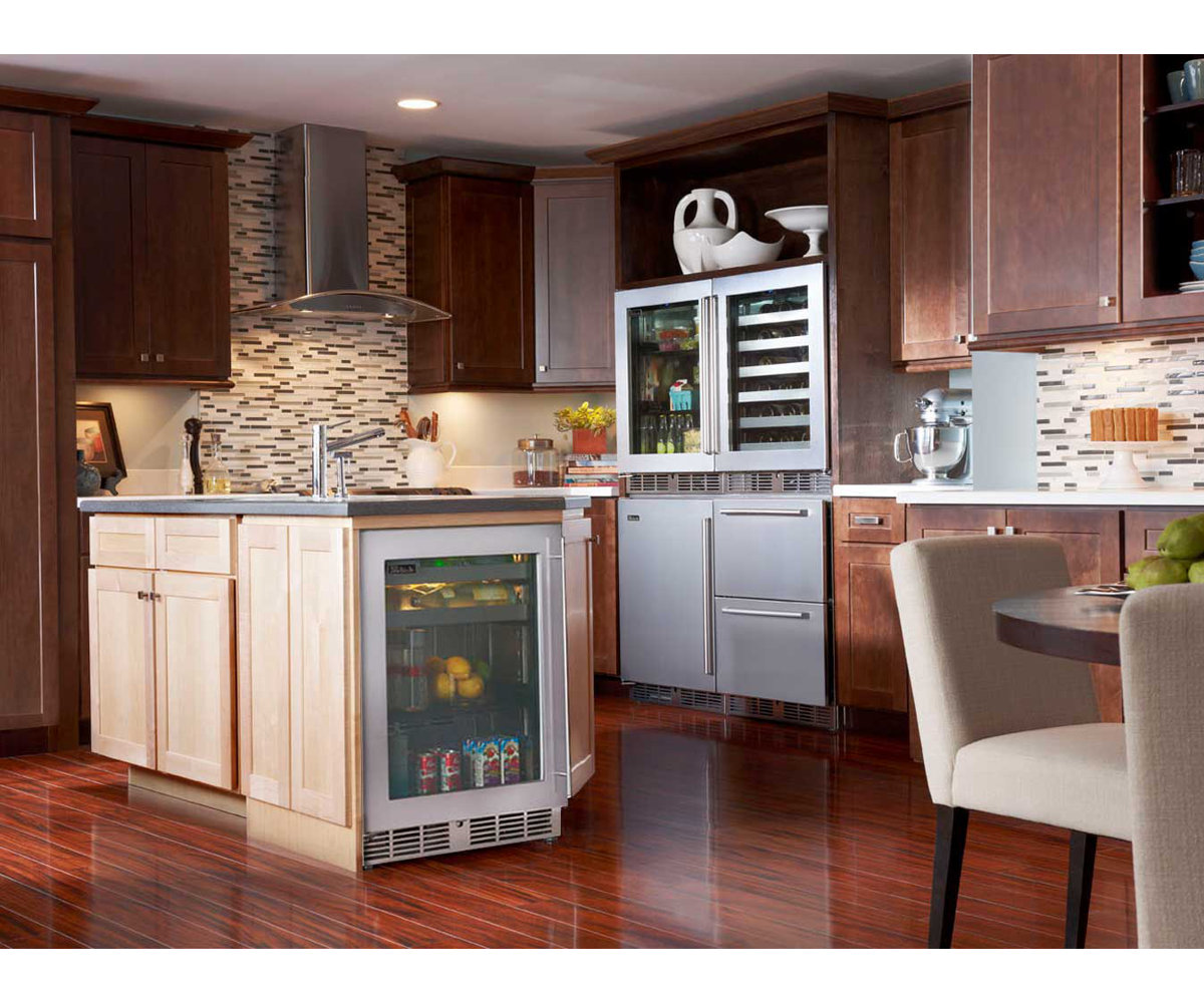 5.2 cu. ft. 24" Undercounter Beverage Refrigerator — FIN-0015684 | Fridge.com
