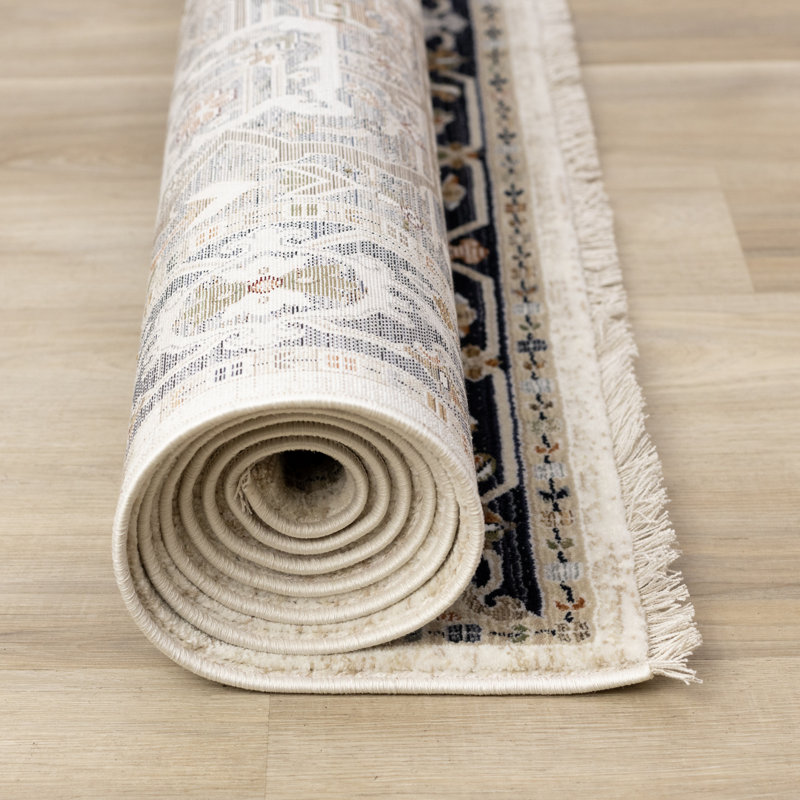 Tapis traditionnel multicolore crème, Rectangle 5 pi 3 po x 7 pi 10 po