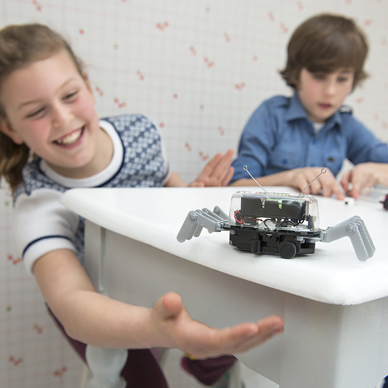 KidzRobotix: Table Top Robot