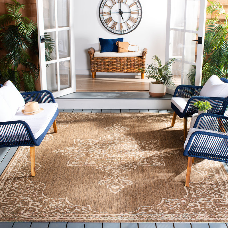 Danya Oriental Cream/Beige Indoor/Outdoor Area Rug, Rectangle 4' x 6'