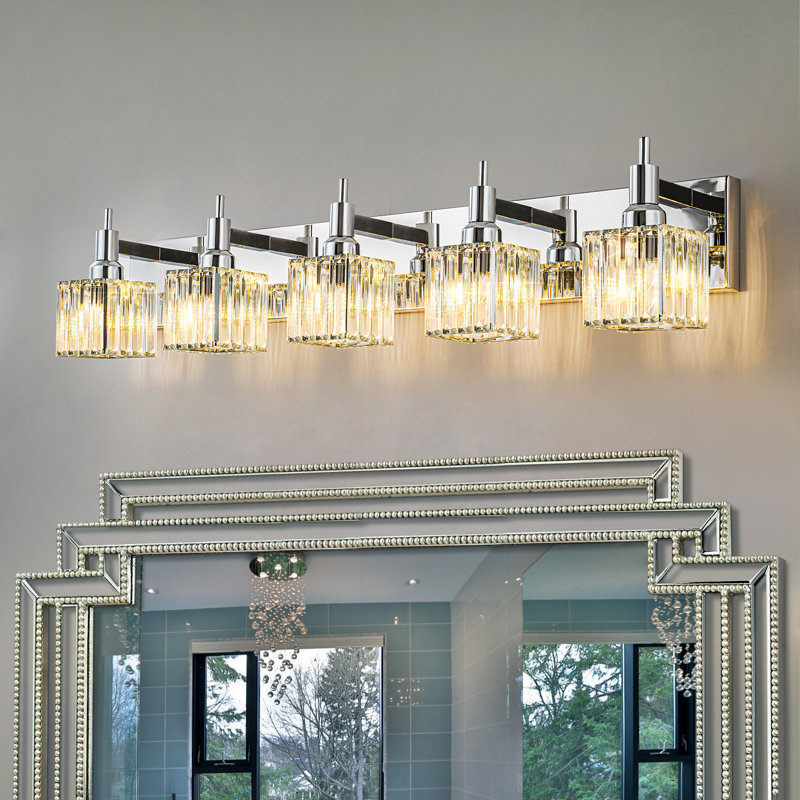 Éclairage pour meuble-lavabo à intensité variable Taevion, Chrome chrome, 5 lumières