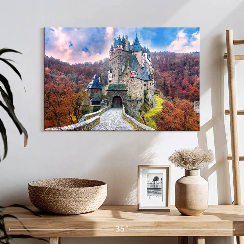 Lilie Castle, 16" H x 24" W